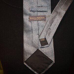 Banana Republic Elegant Silk Neck Wear Shiny Silver with White Dots Wedding TIE